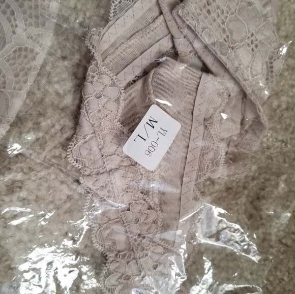 Lace Bralettes - Picture 4 of 5